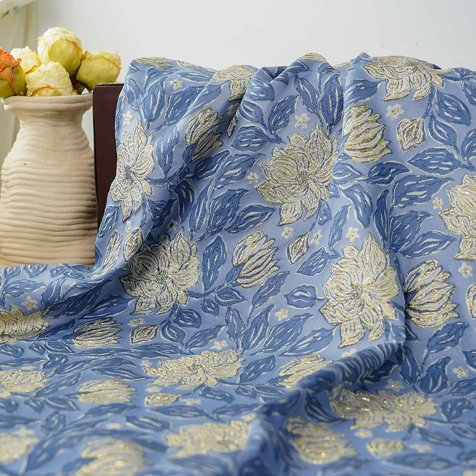 Embossed Magnolia Gold Thread Jacquard Cheongsam Skirt Coat Luggage