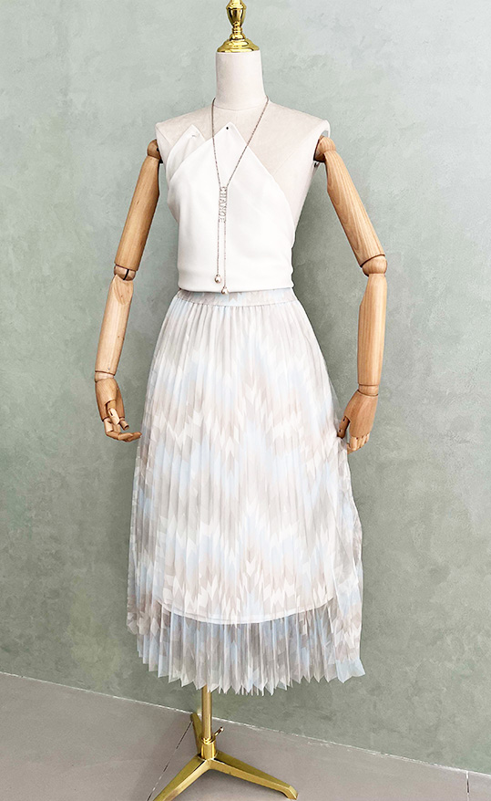 striped-curved-colored-mesh-pleated-fabric-pa-21087-6